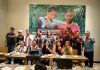 Foto Bersama Peserta Pelatihan dan Pengurus Infokom PB AMAN Pusat , foto : nesta/jeratpapua.org